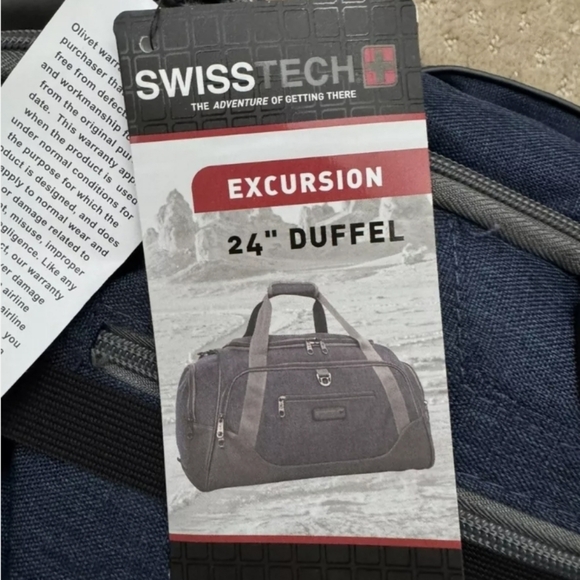 Swiss tech 24" Duffel - Picture 3 of 5